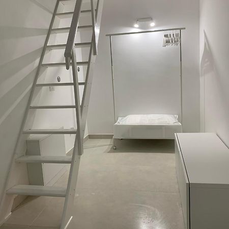Cutelli Gold Panzió Catania-Fontanarossai nemzetközi repülőtér Kültér fotó